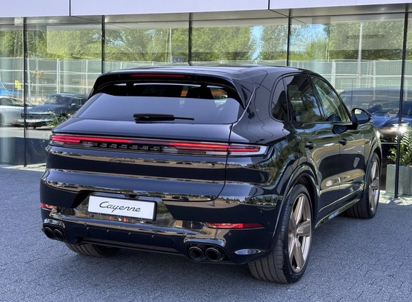 Porsche Cayenne cena 688100 przebieg: 5, rok produkcji 2023 z Konin małe 379